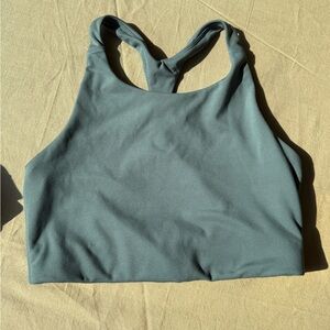 Girlfriend Collective  Green Sports Bra Racerback Design